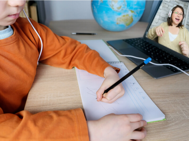 【口コミ】子供のオンライン英会話の効果｜初心者にもおすすめのスクール