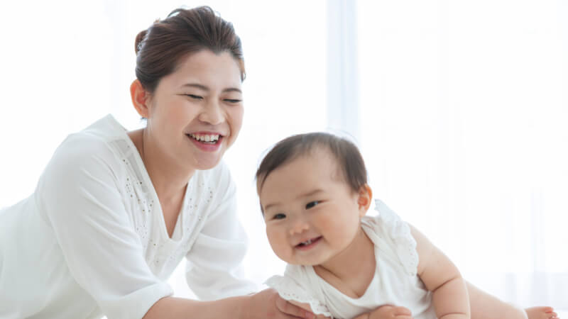 0歳の英語におすすめの歌、絵本、おもちゃ9選！おうち英語フレーズ12選も