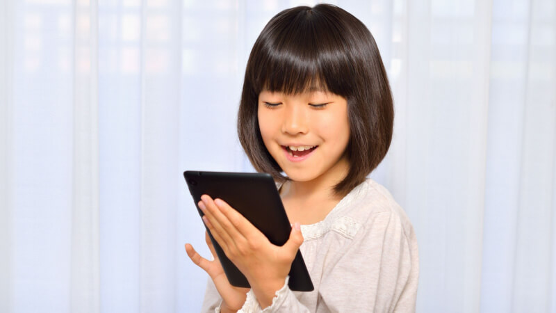 子ども向けの英語アプリおすすめ10選｜無料・有料版やフォニックスがゲーム感覚で学べる