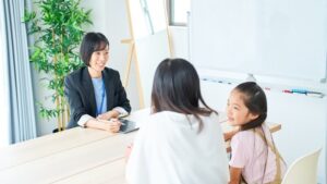 4歳児向けおすすめ英会話教室・オンライン・英語教材12選｜遅くて意味がないと言われる理由とは